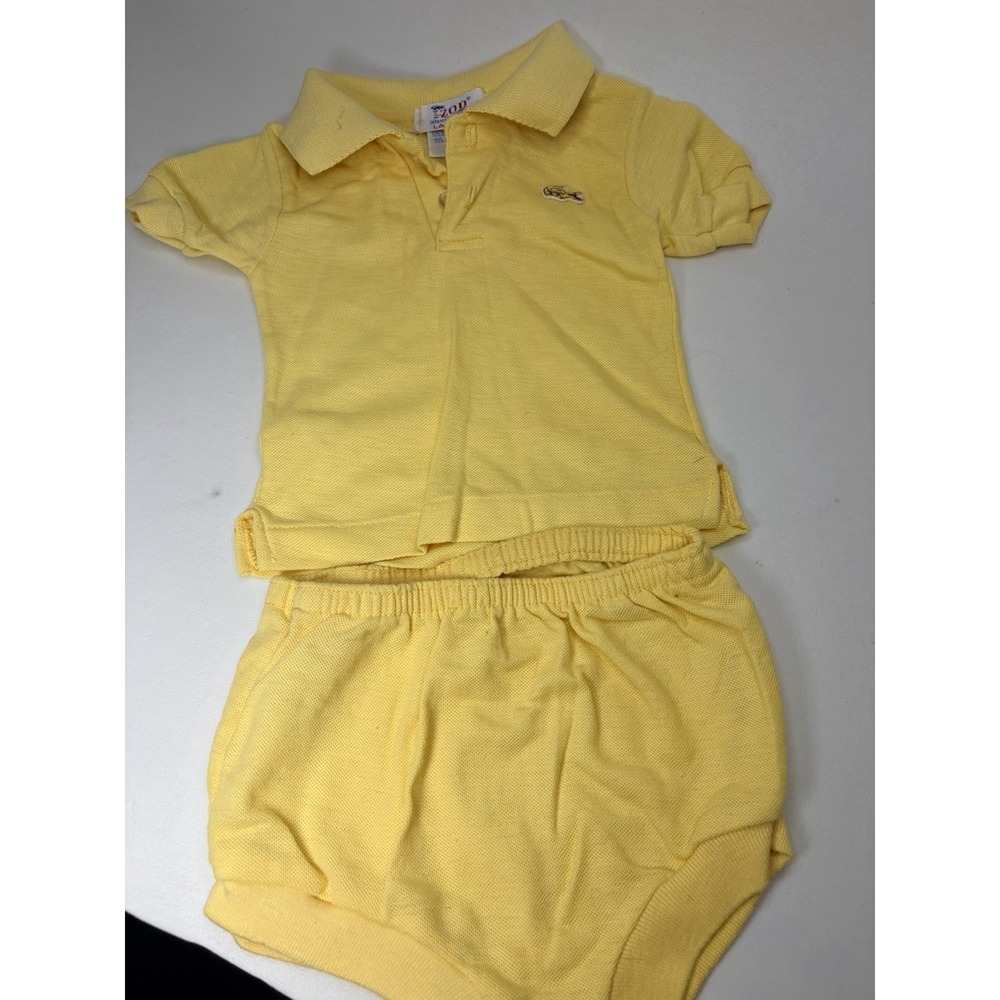 Vintage Izod Lacoste  Yellow Baby  Two Piece  Set Size 3-6 Months